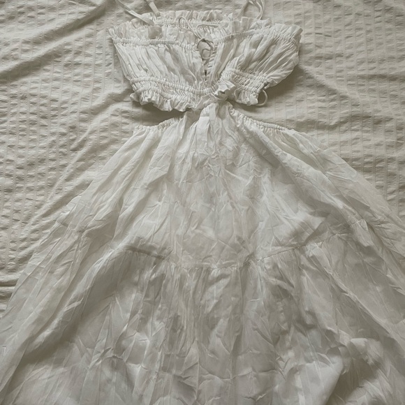 White Midi Sundress with Open Back - Picture 7 of 8